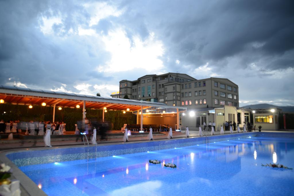 Hotel New Star Skopje Exterior foto